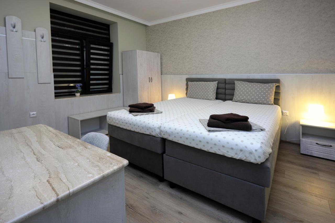 Къща за гости Кребс guesthousekrebs Шумен Екстер'єр фото
